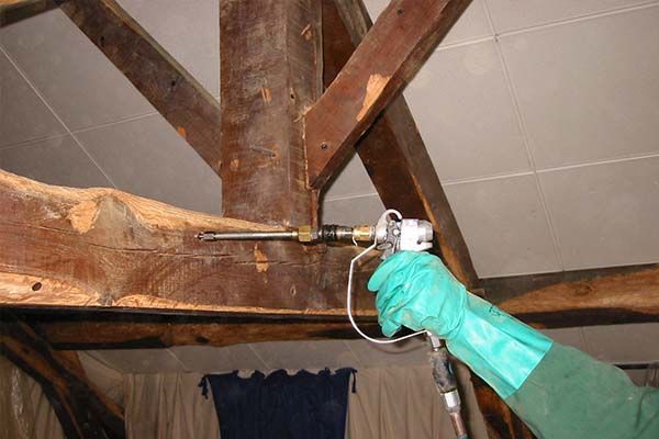 Traitement de charpente à Nanterre (92000)